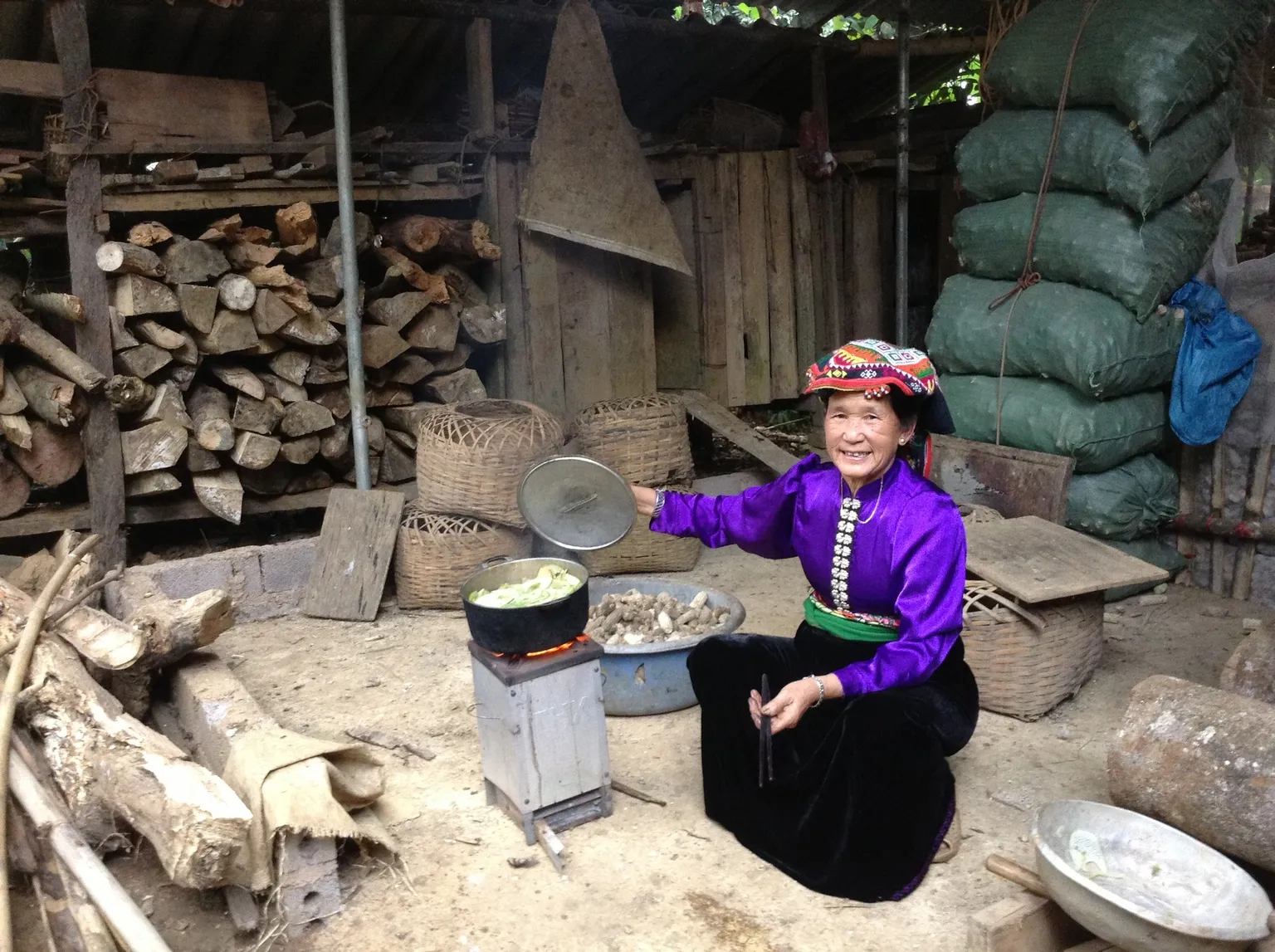 Connecting Vietnam’s cookstoves with carbon finance market