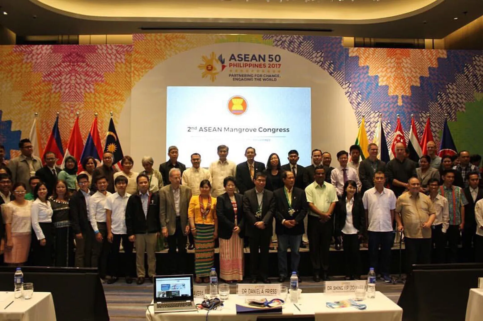 During September 4-8, 2017, the 2nd ASEAN Mangrove Congress was held in the Philippines with the attendance of many representatives of ASEAN countries including Vietnam, Myanmar, Thailand, Indonesia, Malaysia and Philippines.