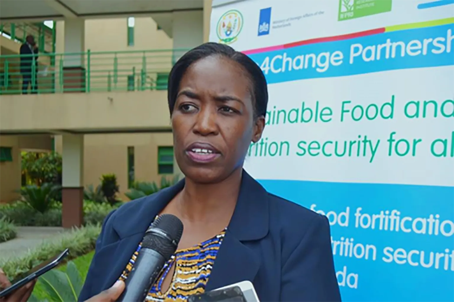 Phomolo Maphosa SNV Rwanda CD speaking to the media about budget tracking.