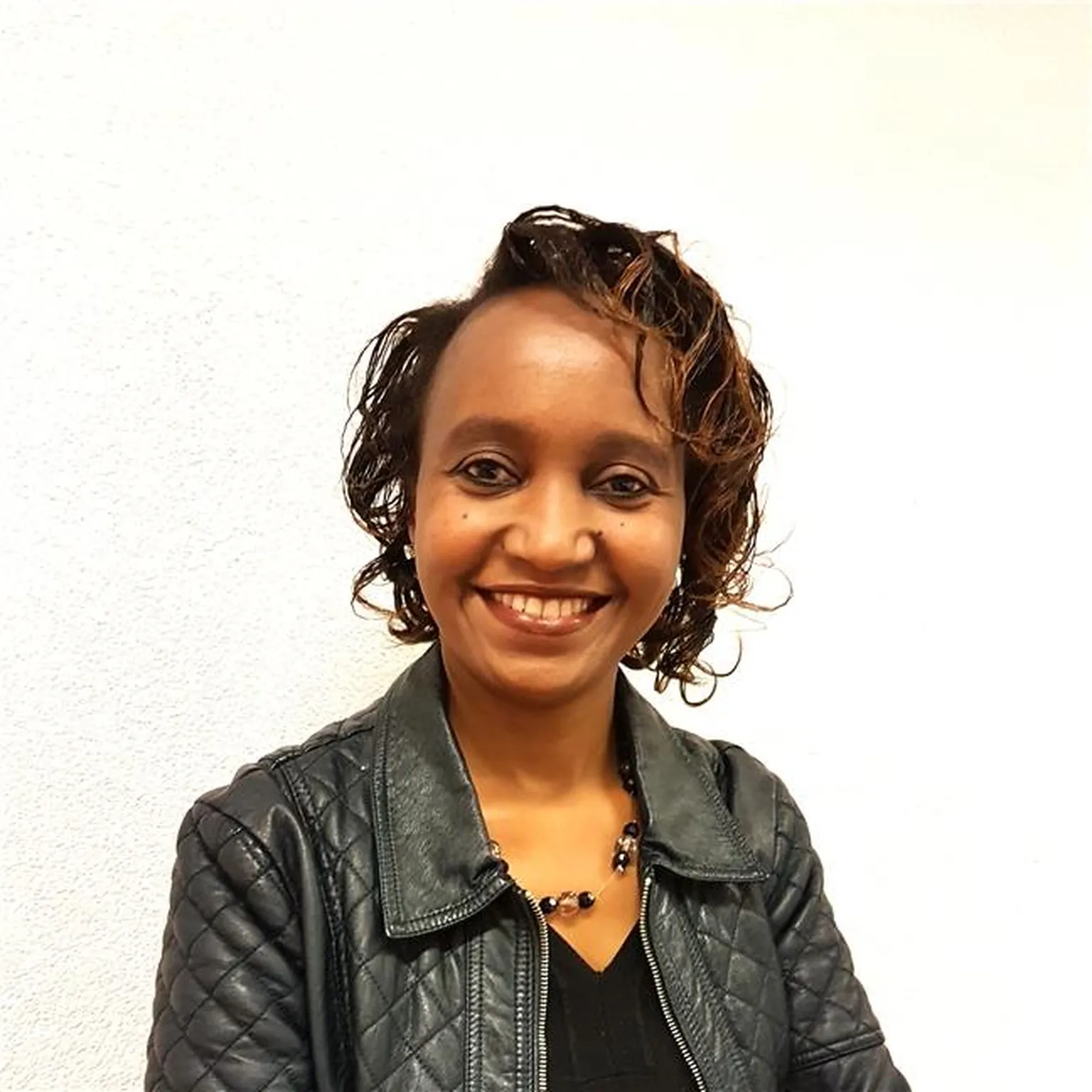 Jean Muthamia-Mwenda