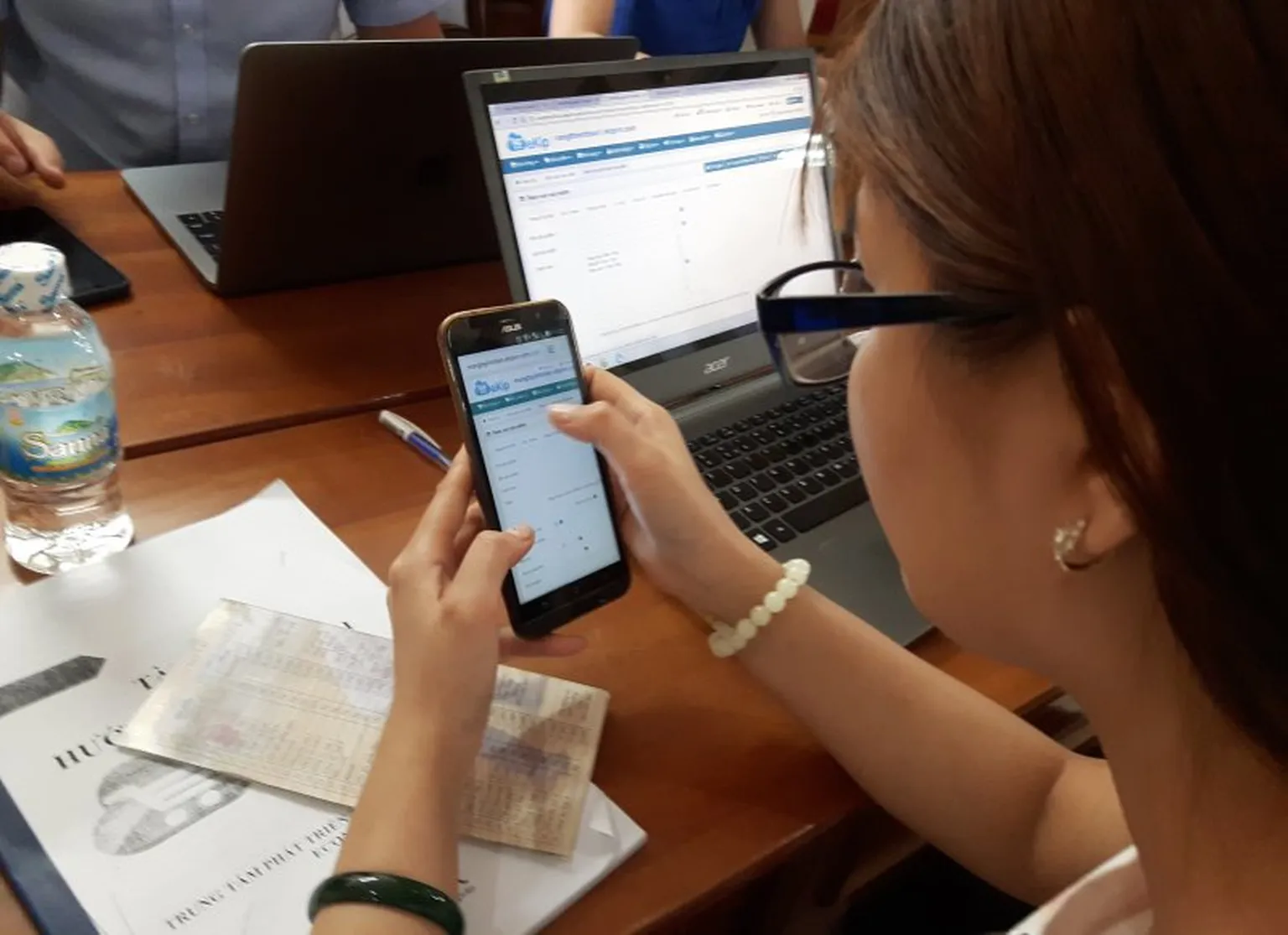 Agribusiness entrepreneur customising her online shop