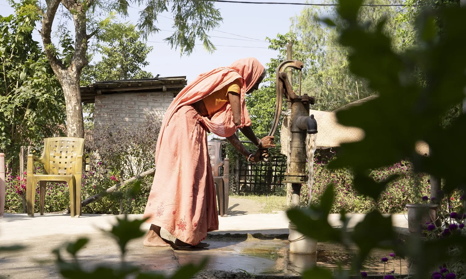 Water user in rural Nepal (Photo: SNV/Meeting Point)