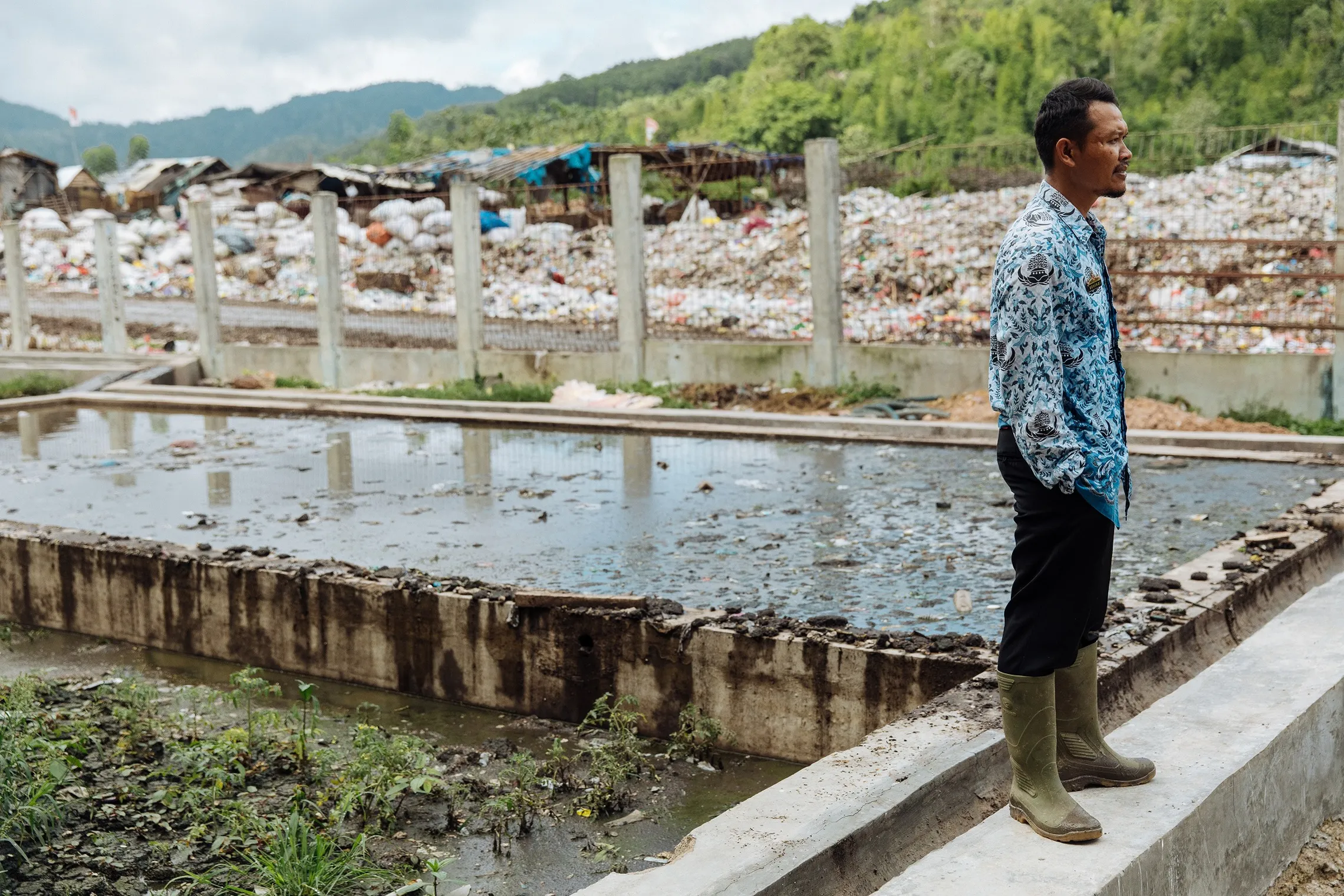 plastic waste in Indonesia