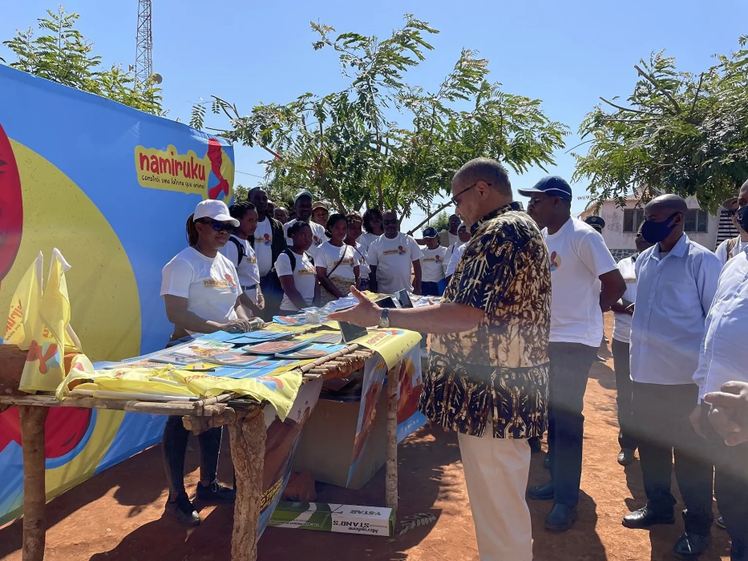 Governor of Zambezia province visits campaign material booth display during launch