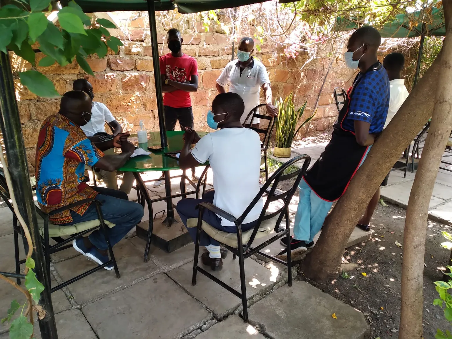 Department of Health and CSO Network representatives train local bar staff on hygiene