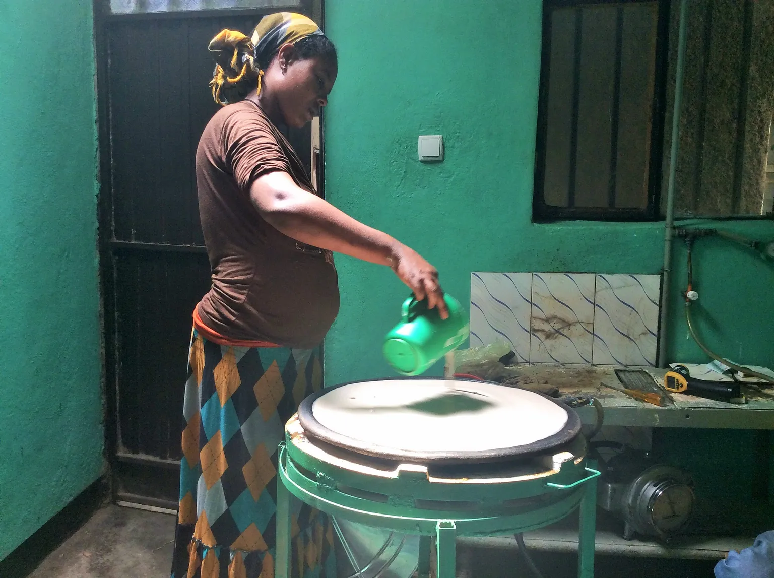 Ethiopia Biogas Programme makes injera baking easy